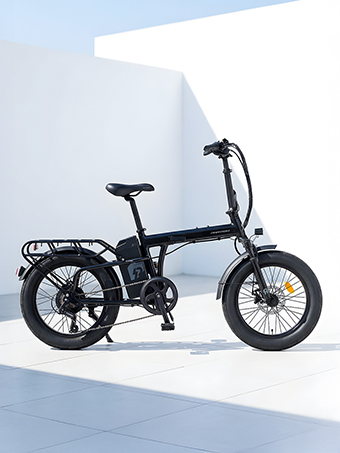 전기모터의 힘을 더하여 적은 힘으로도</br> 편하게 주행할 수 있는 자전거